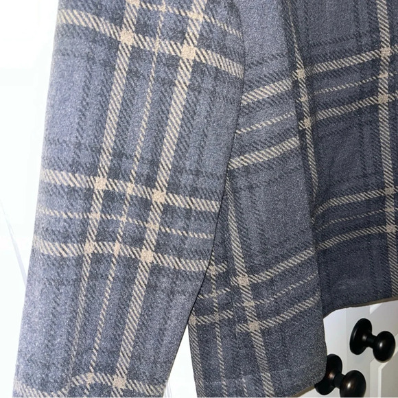 NWT BANANA REPUBLIC WOMEN’S SHORT PLAID JACKET |  Size X-Large |  $120 - Picture 2 of 8